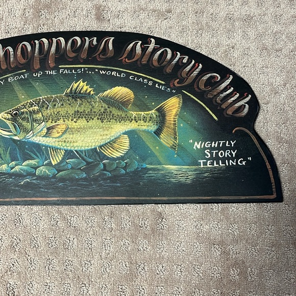 NWOT Big Whoppers Story Club Painted Wood Sign. - Picture 4 of 6